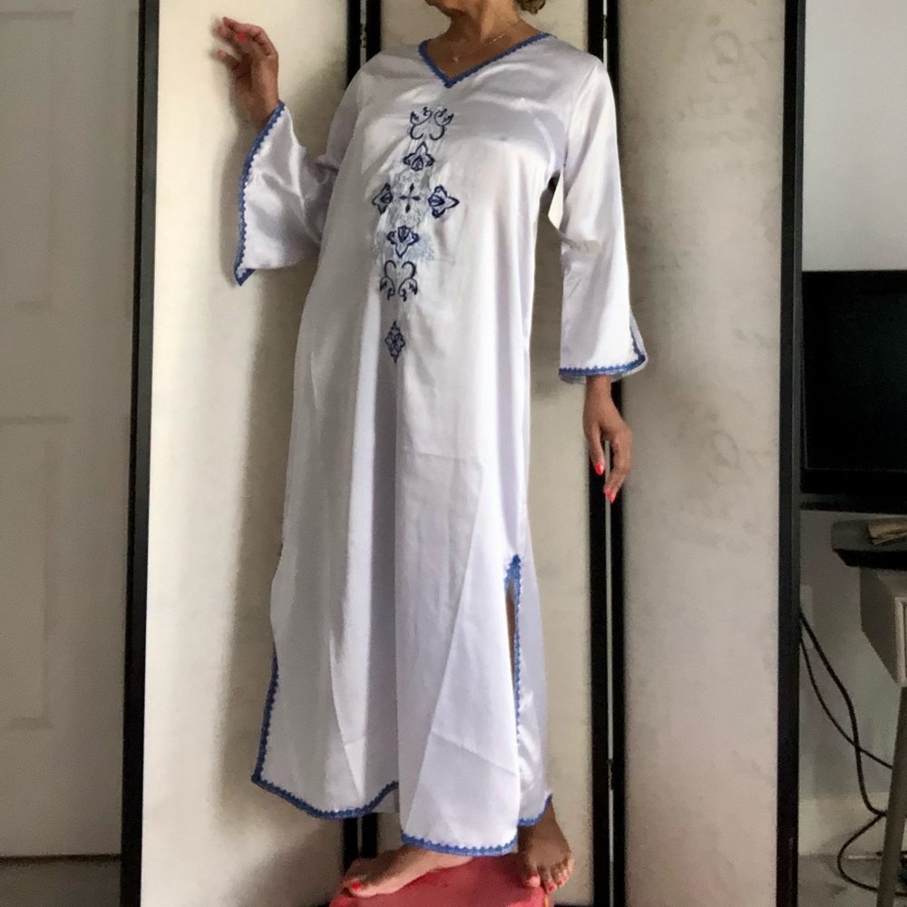 ASHRO satin gown